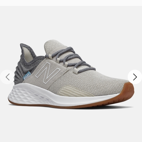 new balance fresh foam roav tee shirt